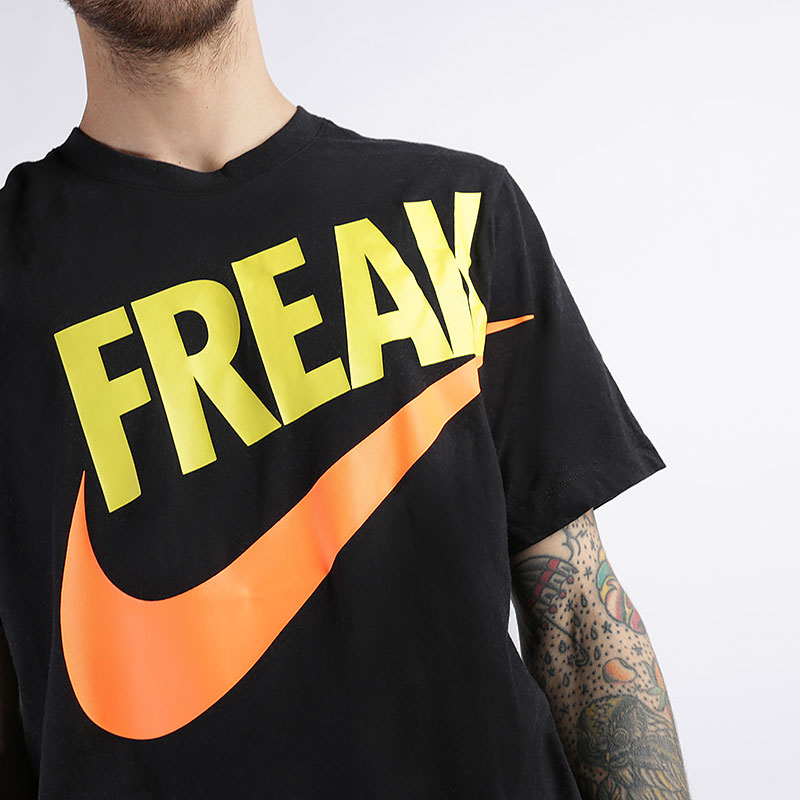 Мужская футболка Nike Dri-FIT Giannis (BV8265-011)  - цена, описание, фото 2